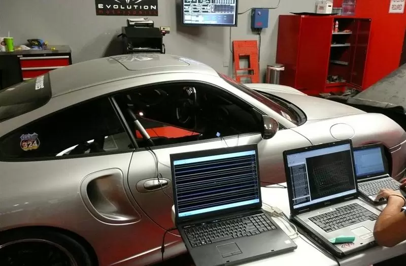 بازار کار شغل تعمیرات ECU خودرو