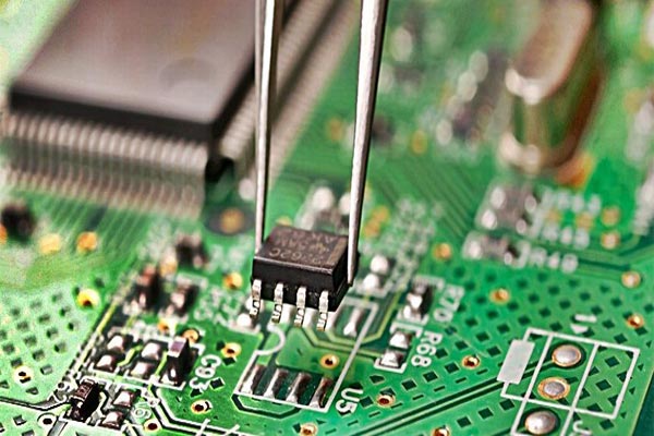 بهترین آموزشگاه تعمیرات بردهای الکترونیکی در تهران